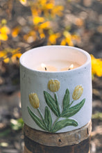 Load image into Gallery viewer, Tulip Flower Pot Candle