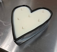 Load image into Gallery viewer, Heart Bowl Candle